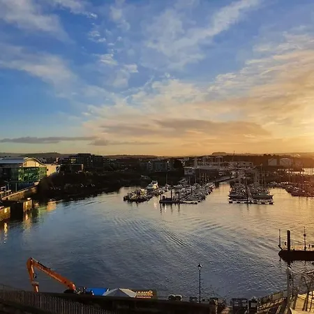 Apartment With A View, Perfect For Breaks And Wfh Plymouth Exterior foto